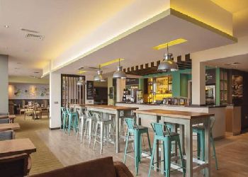 Premier Inn Luton Town Centre