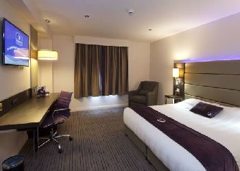 Premier Inn Luton Town Centre