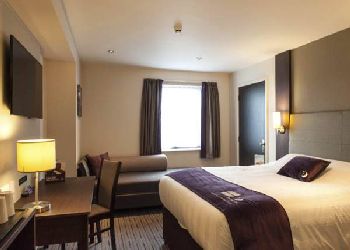 Premier Inn Luton Town Centre