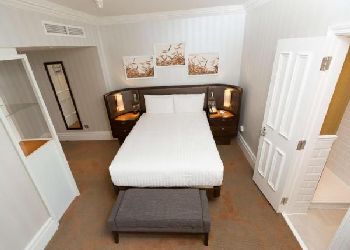 Hilton Hyde park