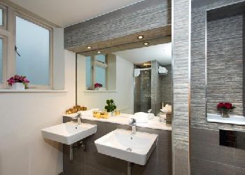 Park City Grand Plaza Kensington Hotel