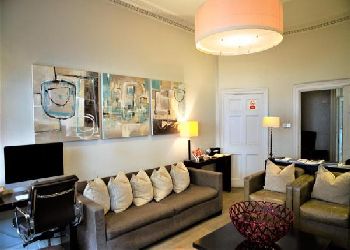 Sumner Hotel