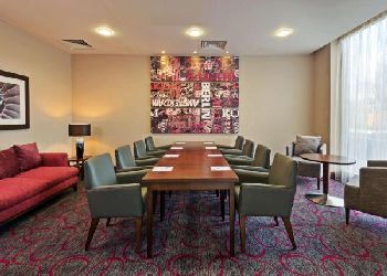 Hampton By Hilton Luton Airport