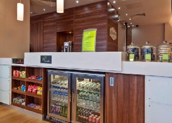 Hampton By Hilton Luton Airport