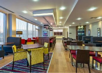 Hampton By Hilton Luton Airport