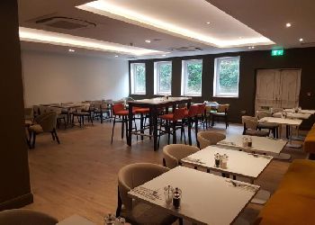 Holiday Inn Luton South M1 Jct9