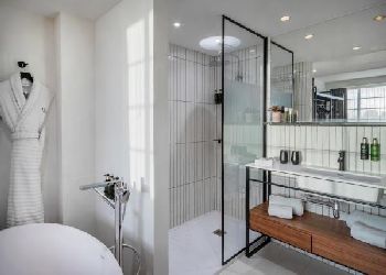 Melia White House Hotel