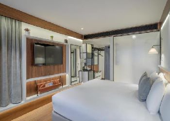 Melia White House Hotel