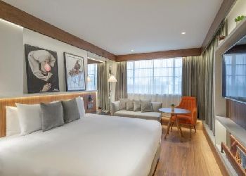 Melia White House Hotel