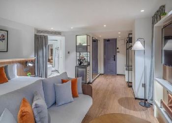 Melia White House Hotel