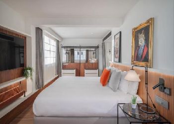 Melia White House Hotel