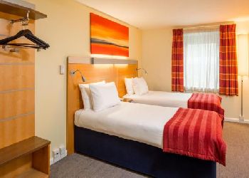 Holiday Inn Express Swiss Cottage