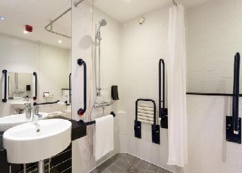 Holiday Inn Express Harlow