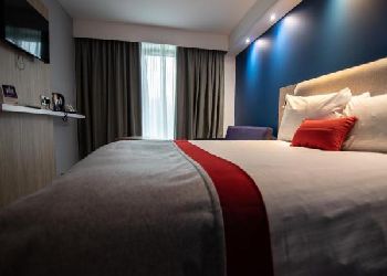 Holiday Inn Express Stansted Airport