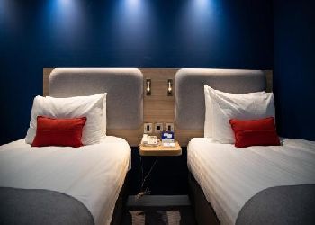 Holiday Inn Express Stansted Airport