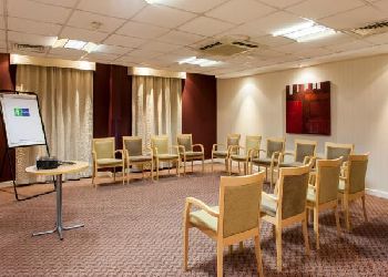Holiday Inn Express Stansted Airport