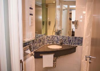 Holiday Inn Express Stansted Airport