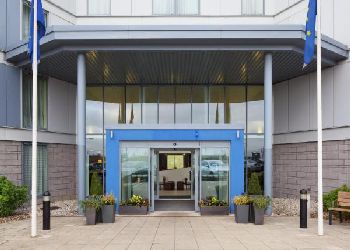 Holiday Inn Express Stansted Airport