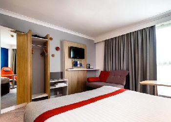Holiday Inn Express Stansted Airport