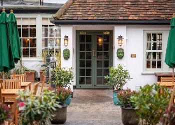 Green Man Hotel Old Harlow