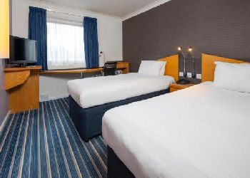 Holiday Inn Express Wandsworth