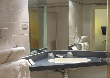 Holiday Inn Express Victoria