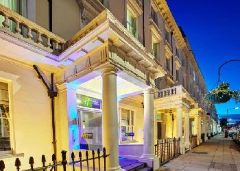 Holiday Inn Express Victoria