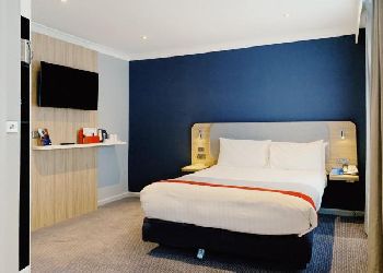 Holiday Inn Express Victoria