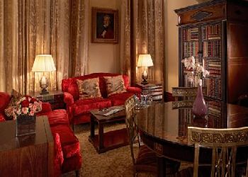 Royal Horseguards Hotel