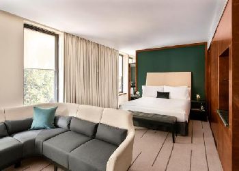 Halkin Hotel