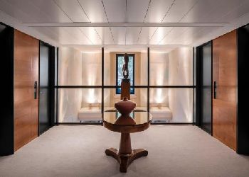 Halkin Hotel