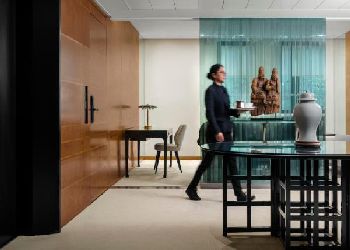 Halkin Hotel