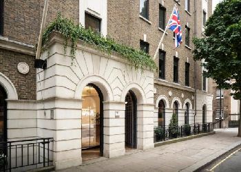 Halkin Hotel