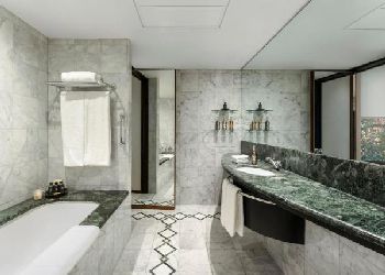 Halkin Hotel