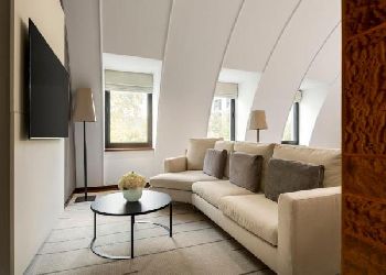 Halkin Hotel