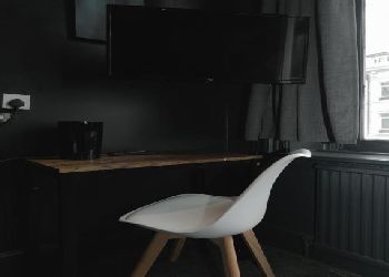 OYO Amsterdam Hotel