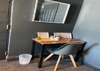 OYO Amsterdam Hotel