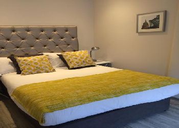 Mayflower Hotel and Apartments