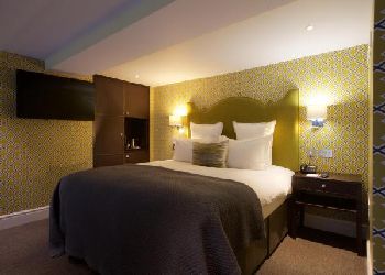 54 Queens Gate Hotel