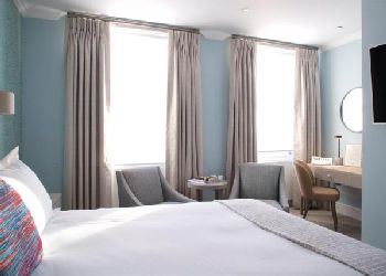 54 Queens Gate Hotel