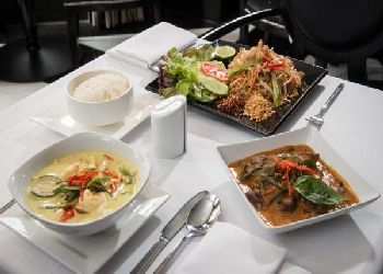 Park International Hotel