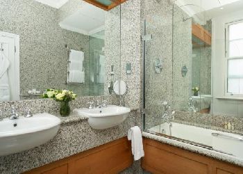 Pelham Hotel