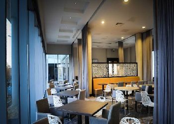 Heston Hyde Hotel