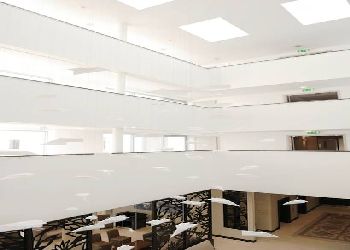 Heston Hyde Hotel