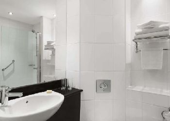 Ramada Hounslow - Heathrow East