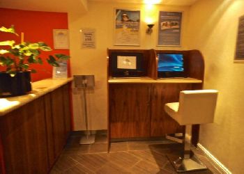 Ramada Hounslow - Heathrow East