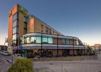 Holiday Inn Brentford Lock
