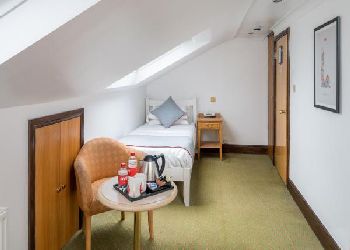 OYO Abbey Hotel