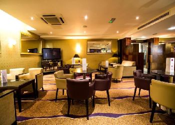 Crowne Plaza Ealing - Hanger Lane