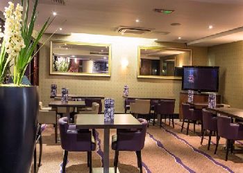 Crowne Plaza Ealing - Hanger Lane